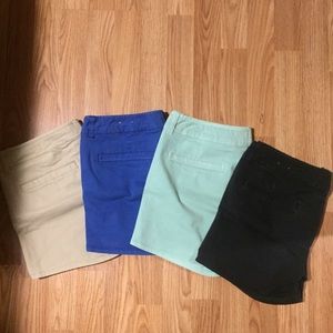 4 pairs of AE midi shorts